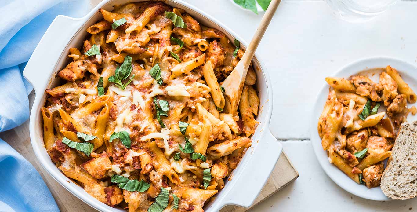 Easy Chicken & Mushroom Pasta Bake 